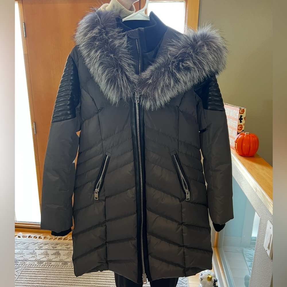 Nicole Benisti Series Jacket. Size M. Like New